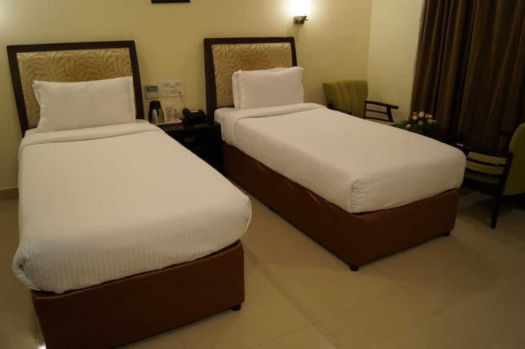 Hotel Budhil Park Višákhapatnam Pokoj fotografie
