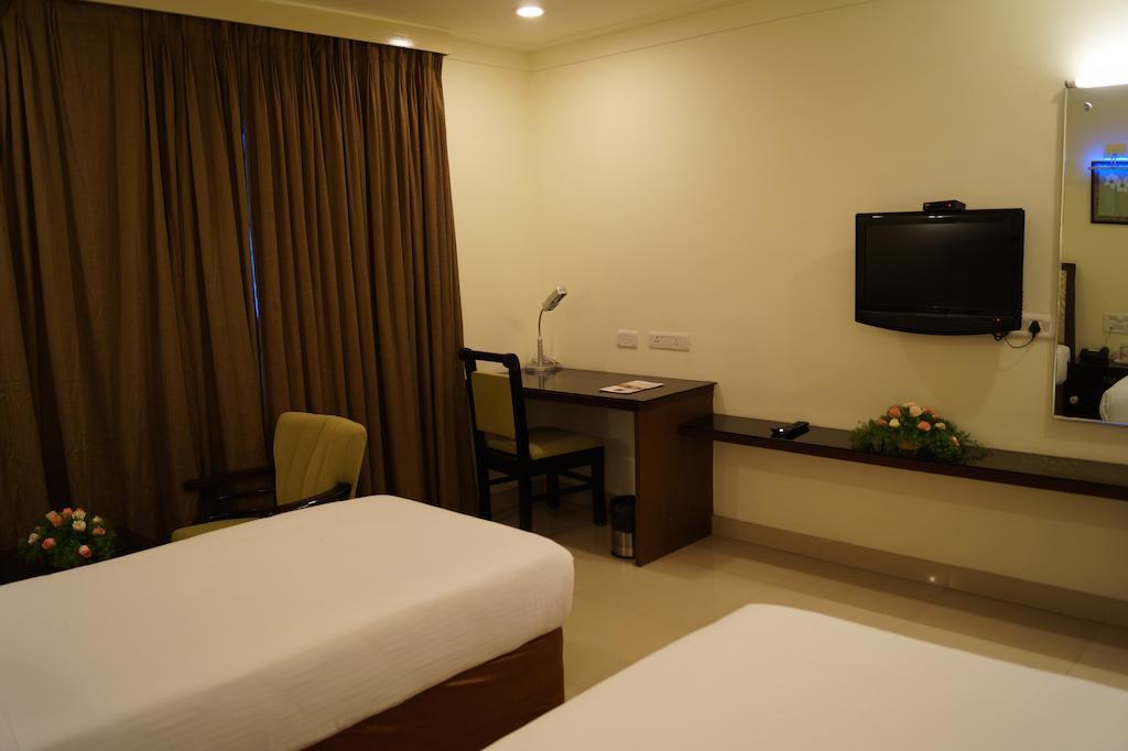 Hotel Budhil Park Višákhapatnam Exteriér fotografie