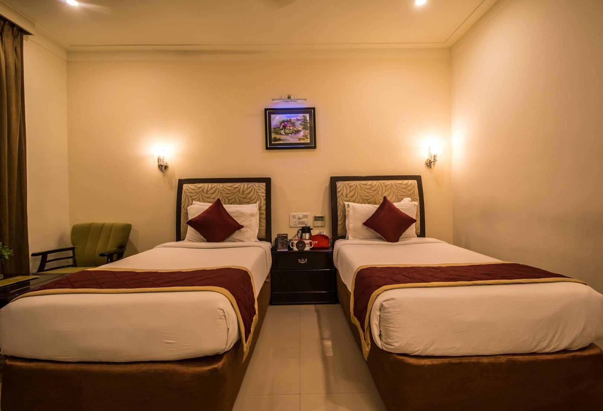 Hotel Budhil Park Višákhapatnam Exteriér fotografie