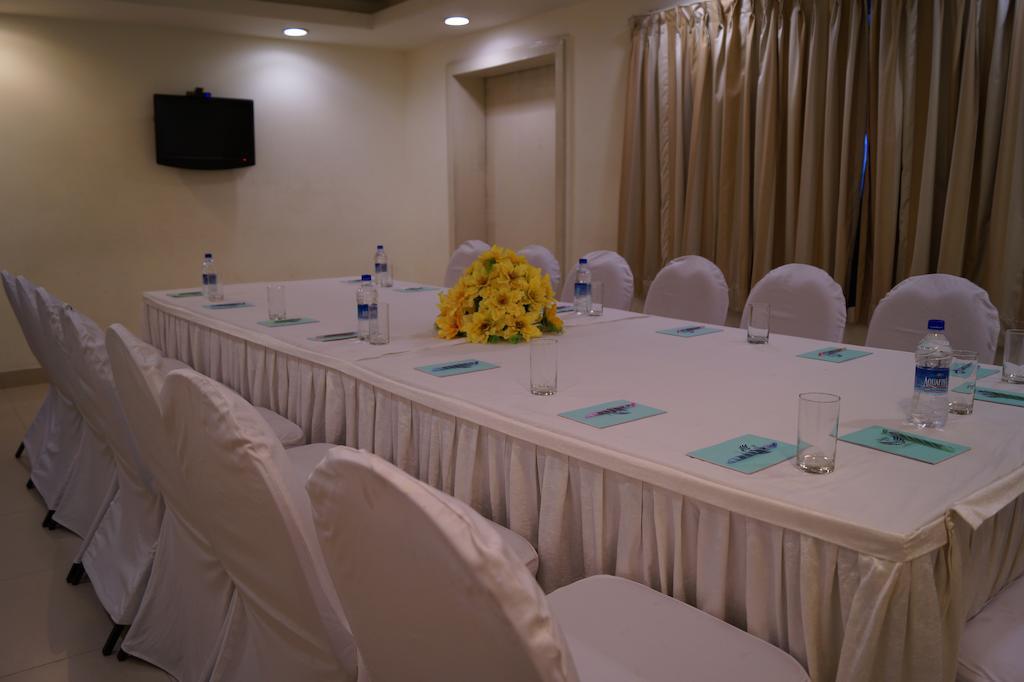 Hotel Budhil Park Višákhapatnam Exteriér fotografie