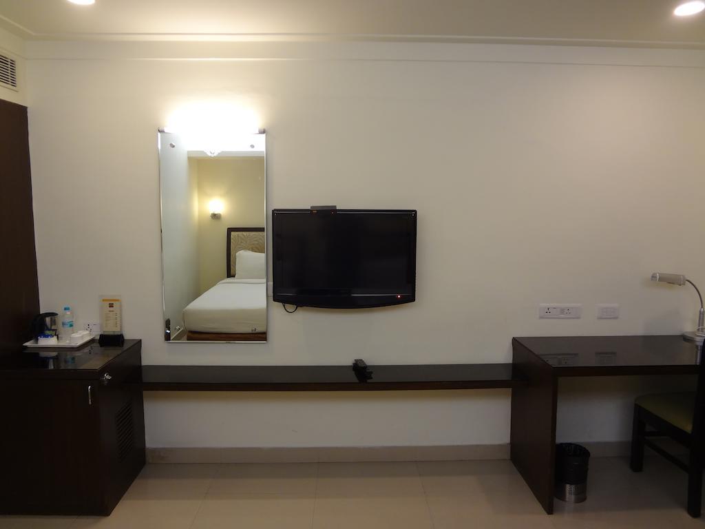 Hotel Budhil Park Višákhapatnam Exteriér fotografie
