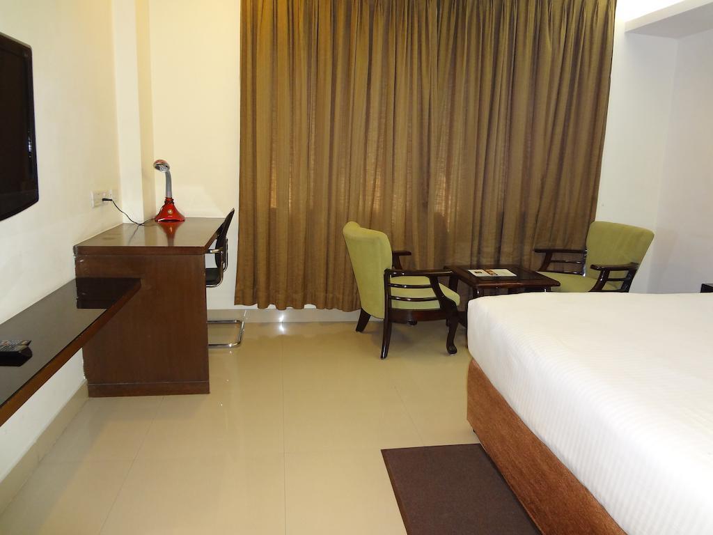 Hotel Budhil Park Višákhapatnam Exteriér fotografie