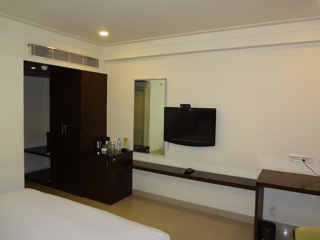 Hotel Budhil Park Višákhapatnam Exteriér fotografie