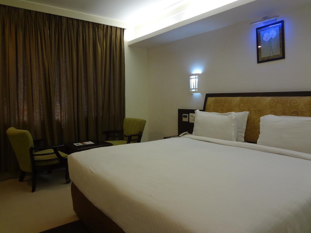 Hotel Budhil Park Višákhapatnam Exteriér fotografie