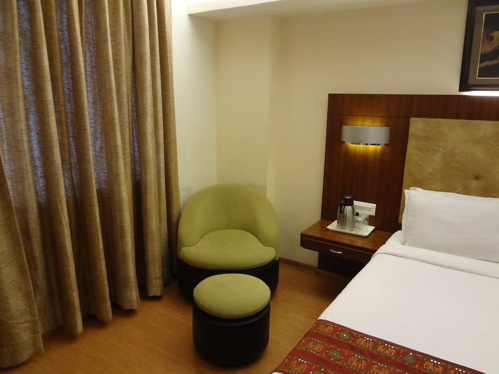 Hotel Budhil Park Višákhapatnam Exteriér fotografie